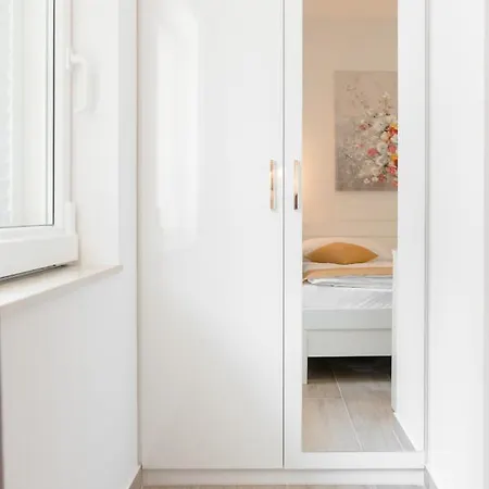 Apartamento Tudor 1 *