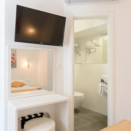 Tudor 1 Apartman Hvar Town