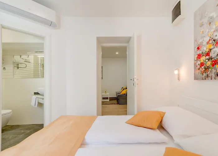 Apartamento Tudor 1 *